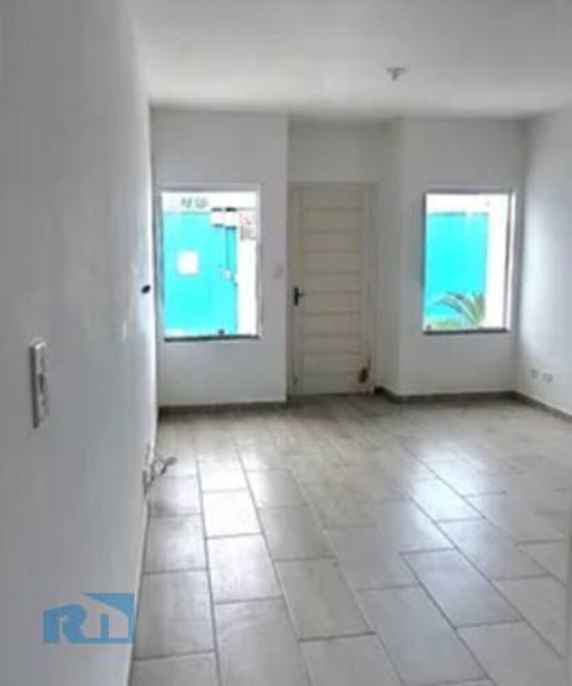 Casa à venda com 2 quartos, 83m² - Foto 4
