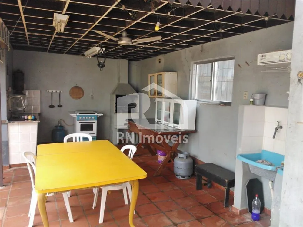 Casa, 5 quartos, 260 m² - Foto 10