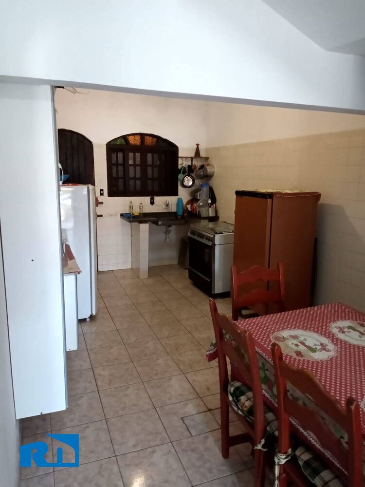 Casa à venda com 5 quartos, 286m² - Foto 3