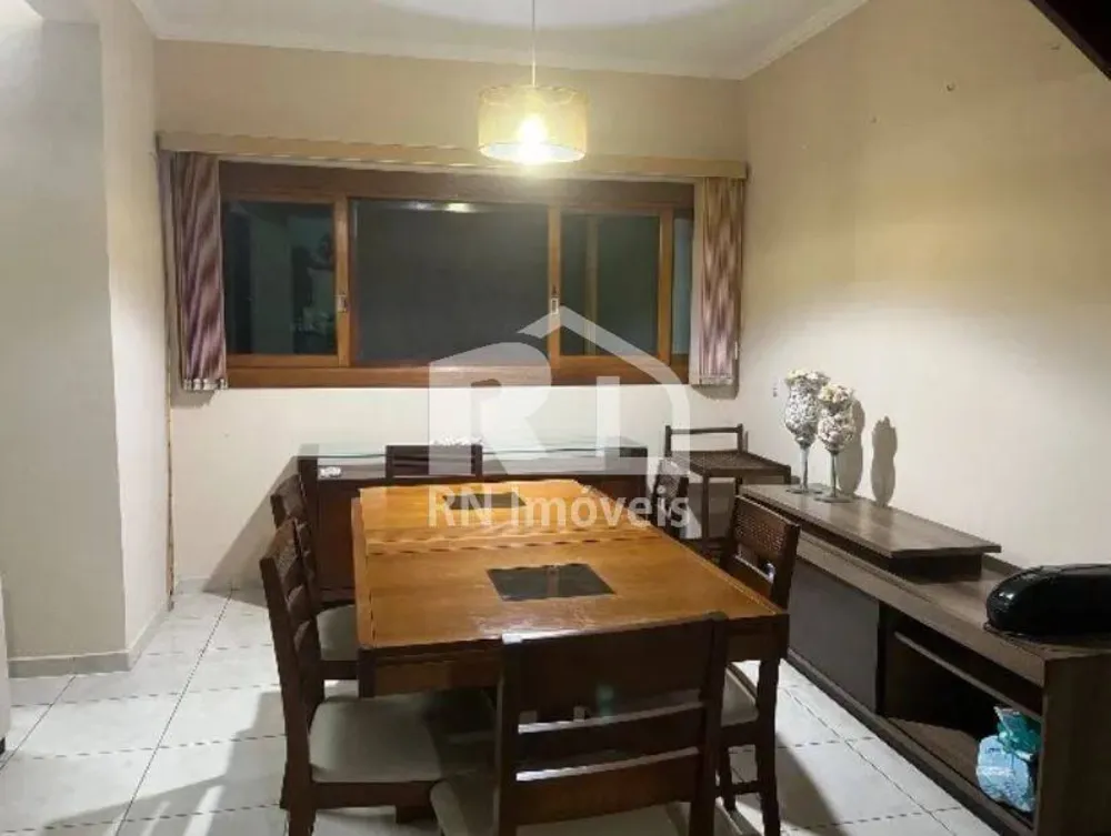 Casa, 3 quartos, 237 m² - Foto 1