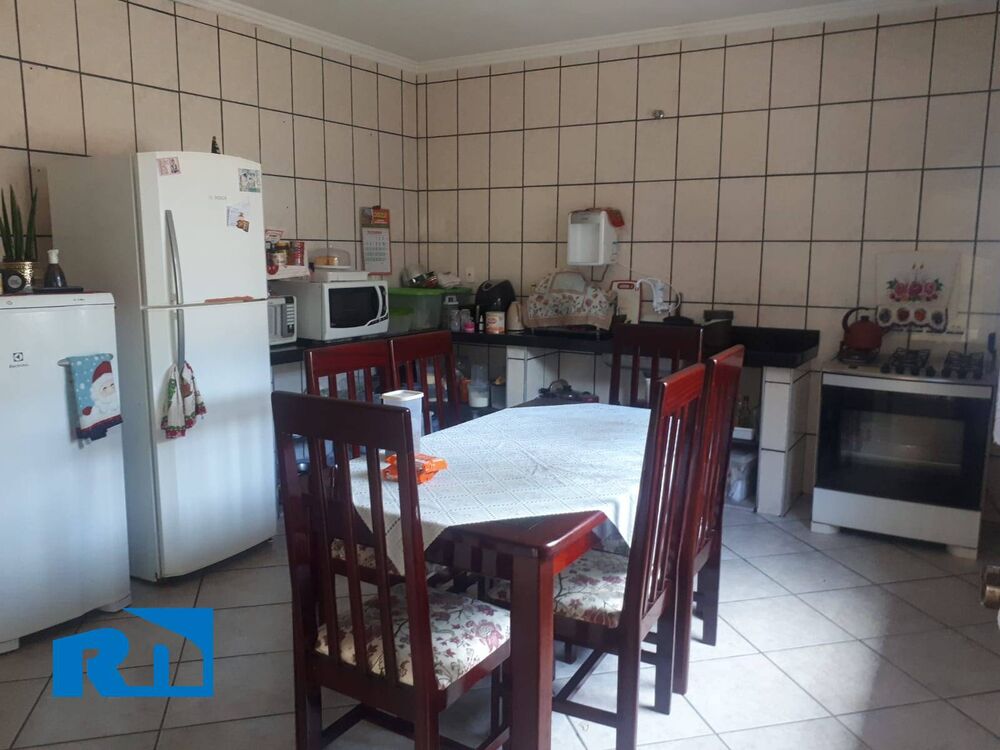 Casa, 3 quartos, 200 m² - Foto 4