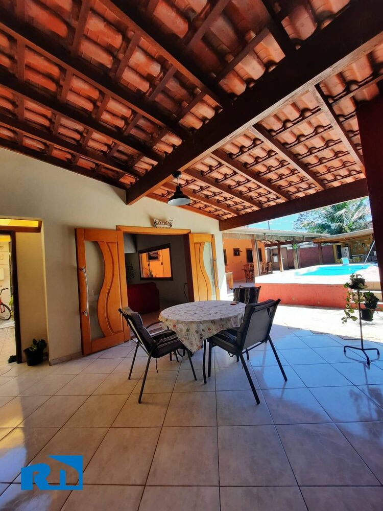 Casa, 3 quartos, 190 m² - Foto 1