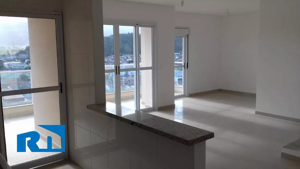 Apartamento à venda com 3 quartos, 210m² - Foto 3