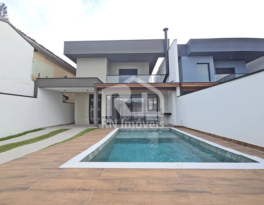 Casa, 4 quartos, 180 m² - Foto 1