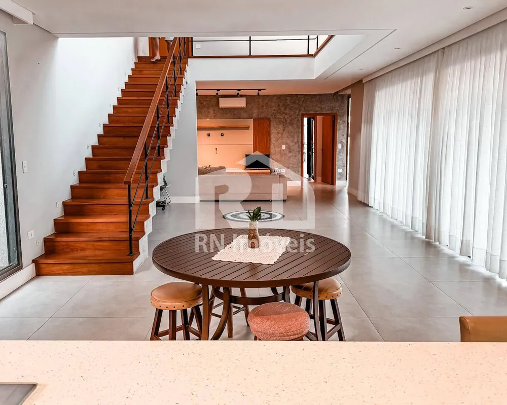 Casa, 6 quartos, 403 m² - Foto 4