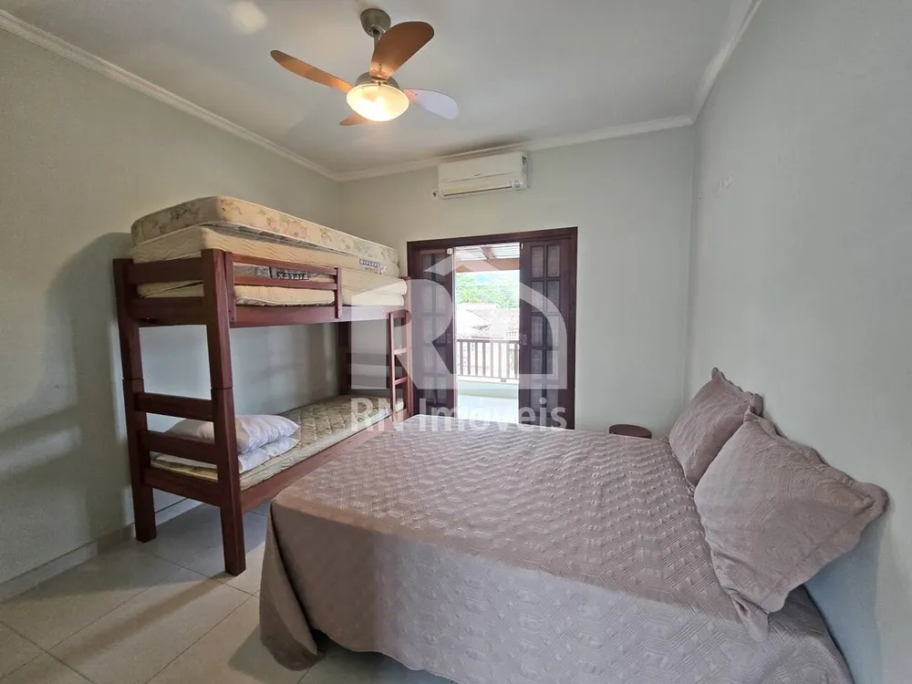 Casa, 3 quartos, 236 m² - Foto 10