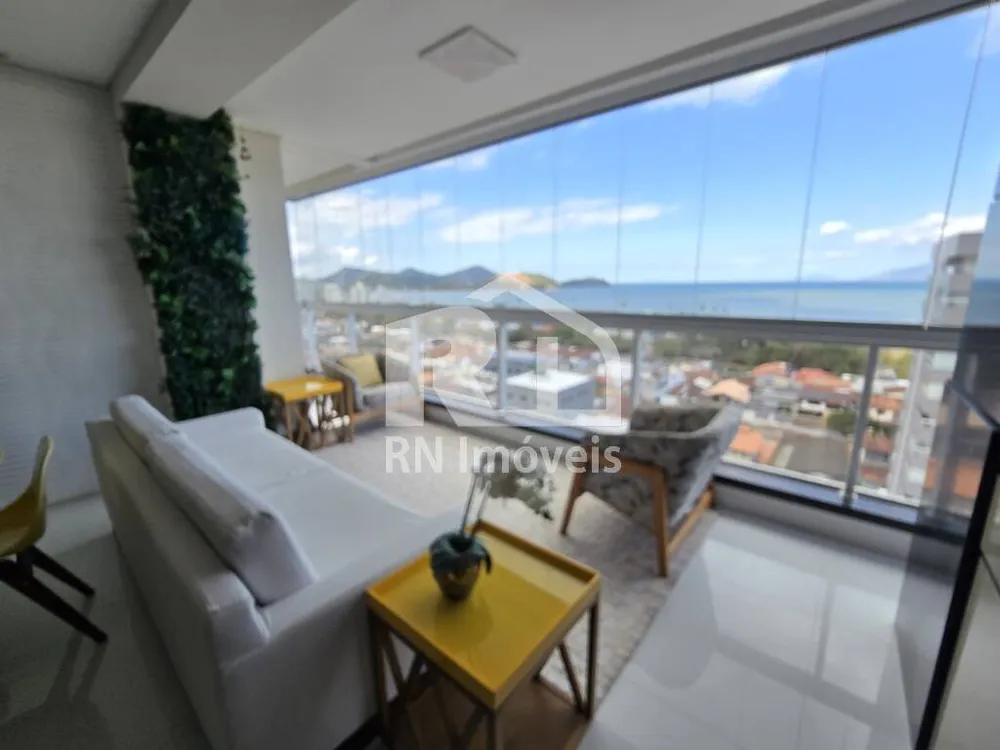Apartamento, 3 quartos, 208 m² - Foto 1