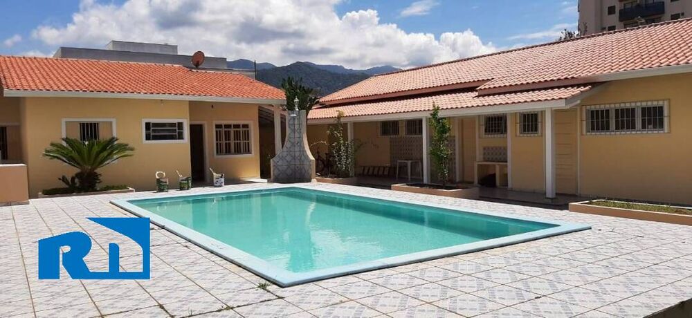 Casa, 6 quartos, 320 m² - Foto 1
