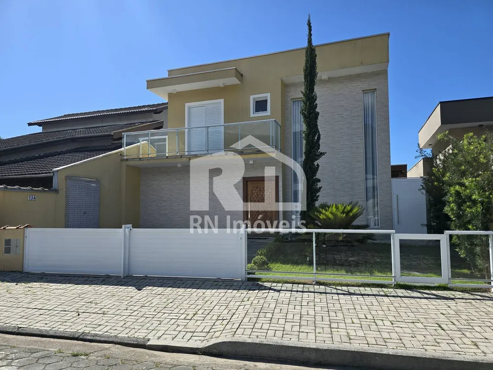 Casa, 3 quartos, 187 m² - Foto 1