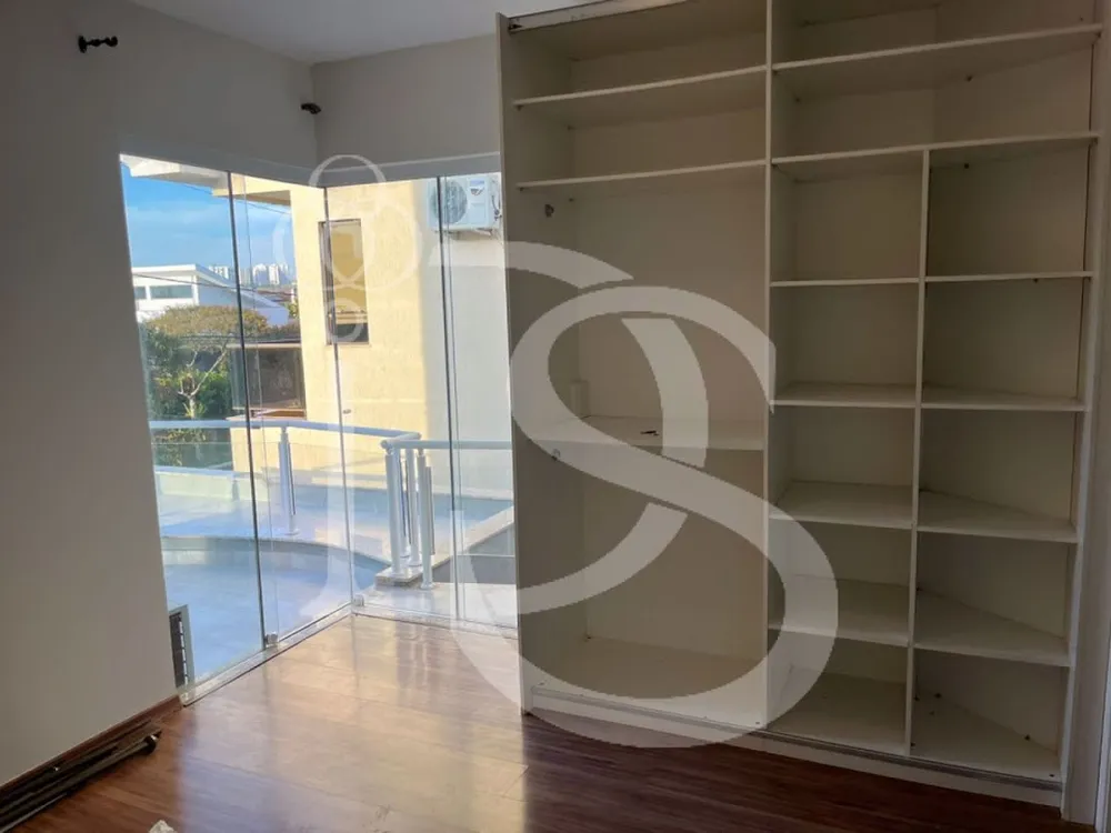 Casa, 4 quartos, 312 m² - Foto 2