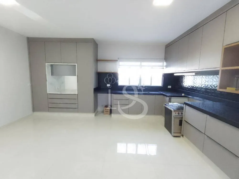 Sobrado, 4 quartos, 460 m² - Foto 1