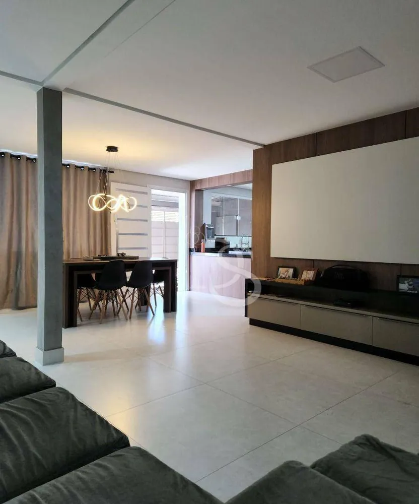 Casa, 4 quartos, 200 m² - Foto 11