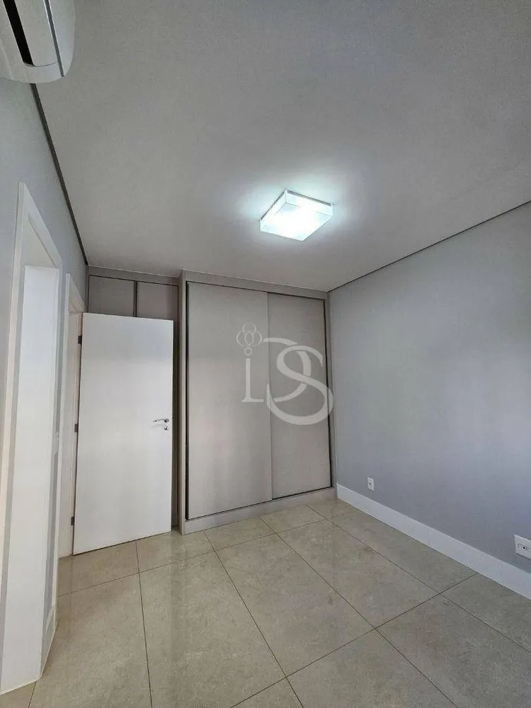 Apartamento, 3 quartos, 186 m² - Foto 2
