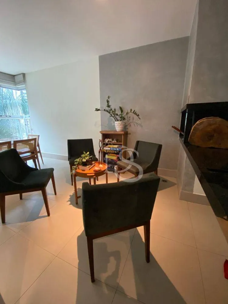 Apartamento, 3 quartos, 183 m² - Foto 2