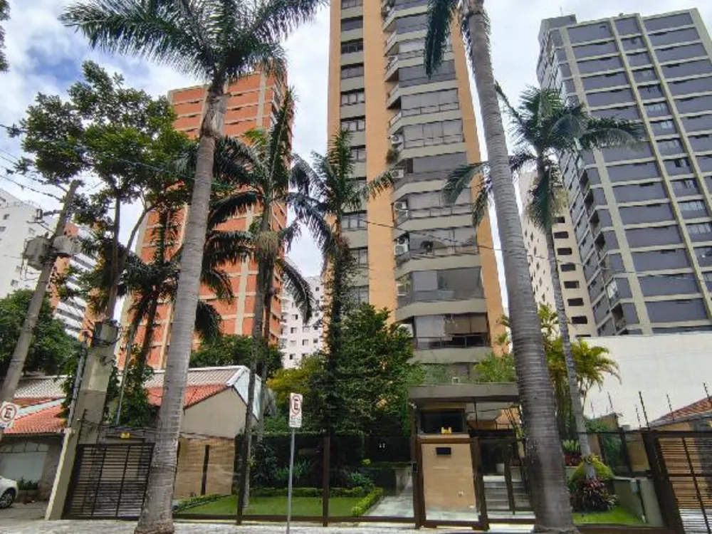 Apartamento, 3 quartos, 210 m² - Foto 1