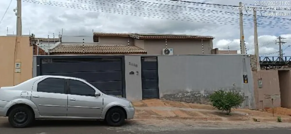 Casa, 3 quartos, 239 m² - Foto 1