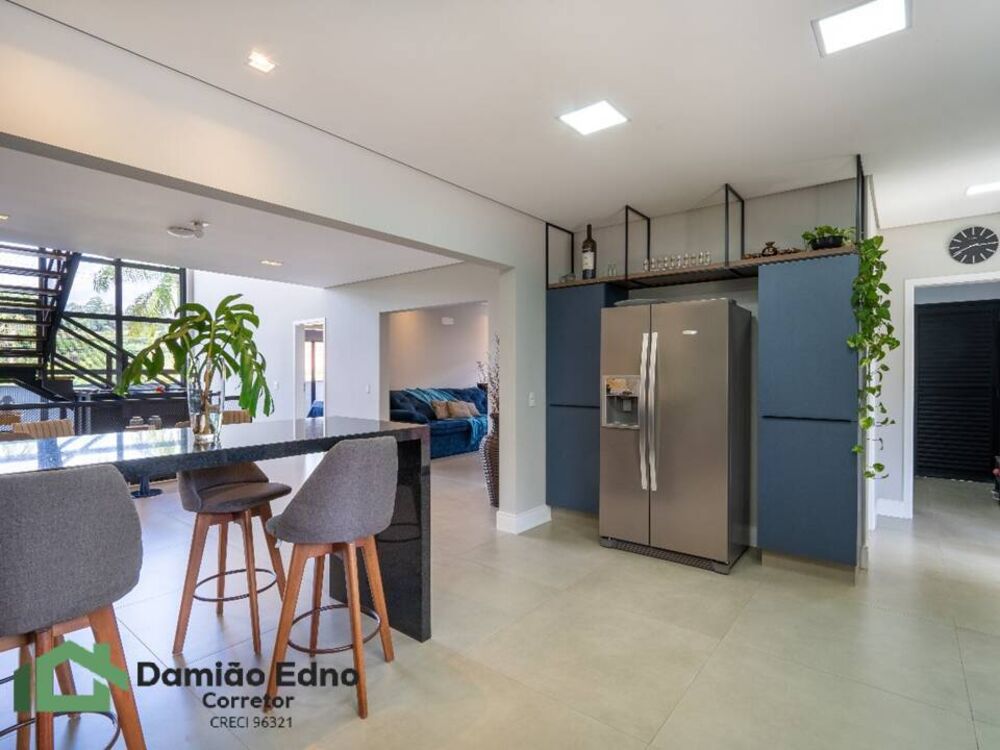 Casa à venda com 5 quartos, 486m² - Foto 7