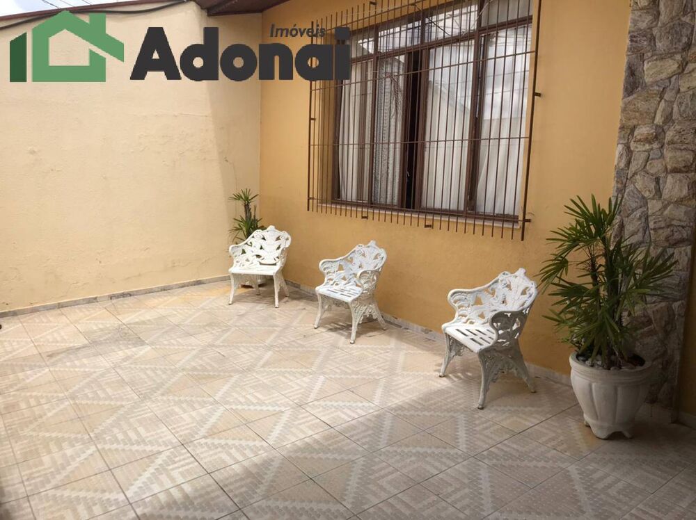 Casa à venda com 3 quartos, 230m² - Foto 1