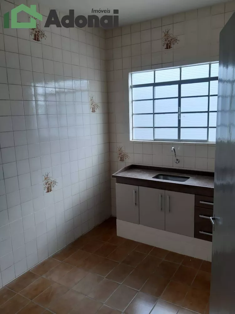 Casa à venda com 2 quartos, 109m² - Foto 4