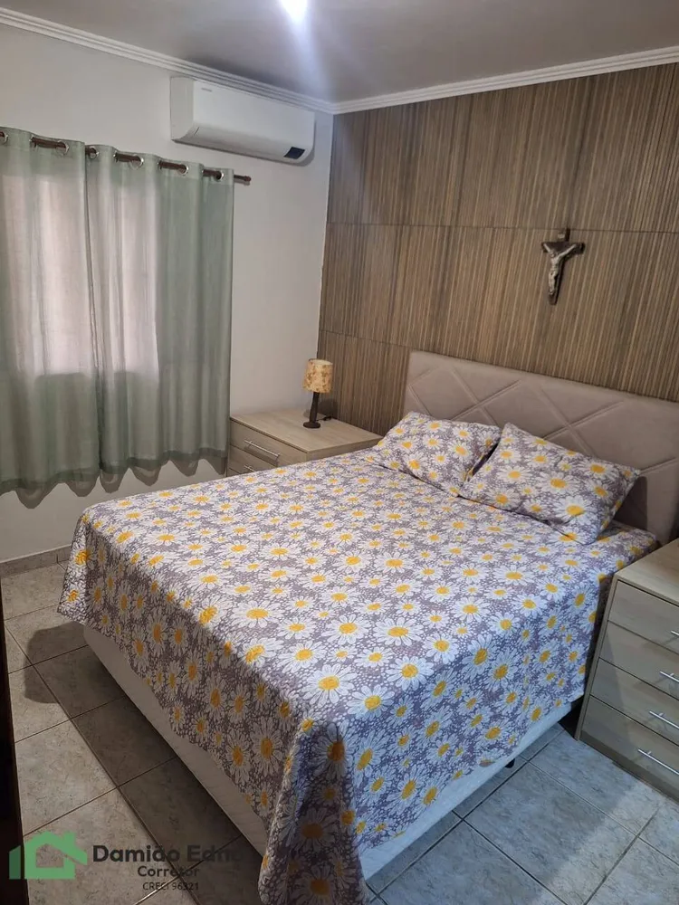 Casa, 3 quartos, 200 m² - Foto 2