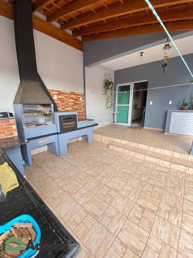 Casa, 3 quartos, 176 m² - Foto 1