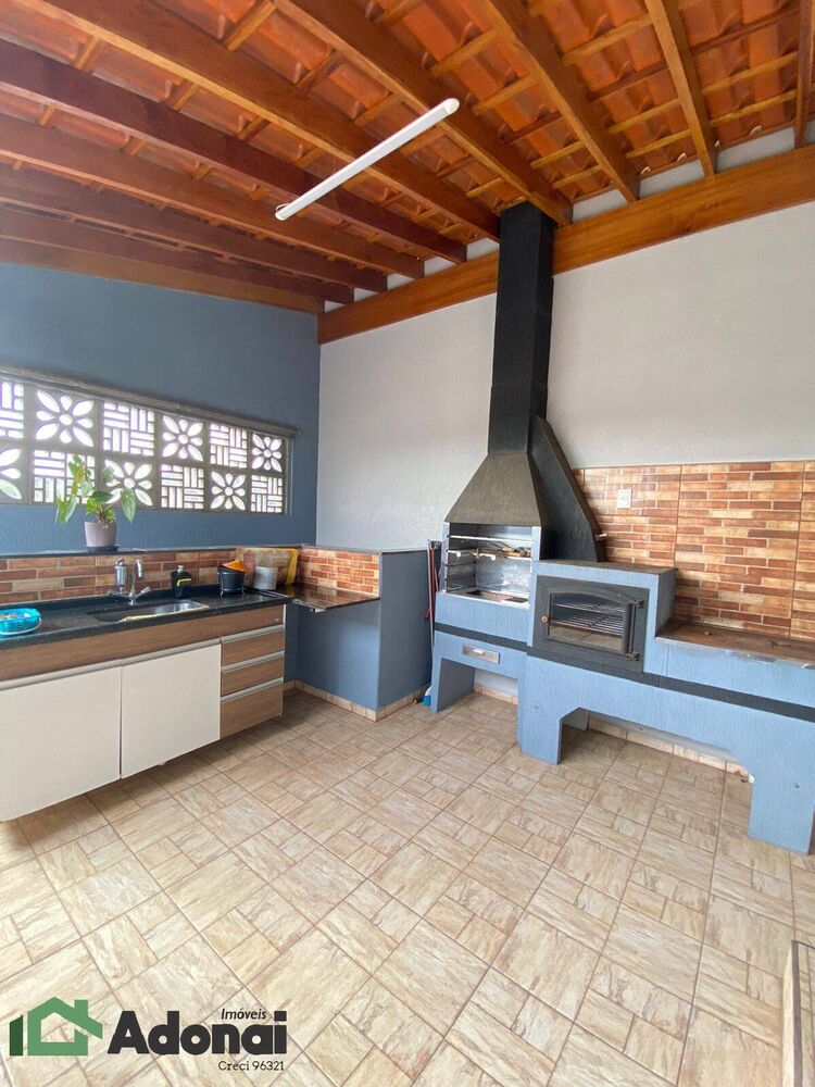 Casa, 3 quartos, 176 m² - Foto 2