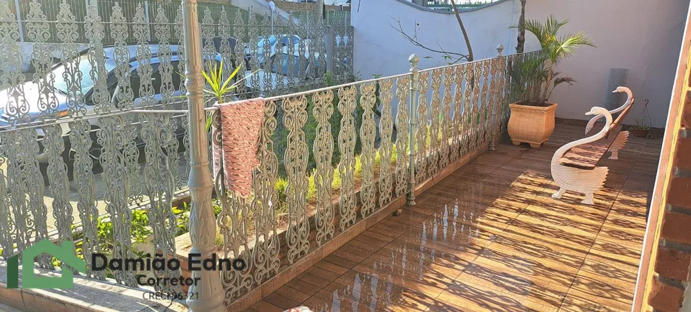 Casa, 4 quartos, 190 m² - Foto 1