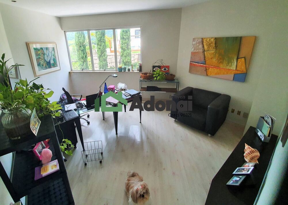 Casa à venda com 5 quartos, 1080m² - Foto 4