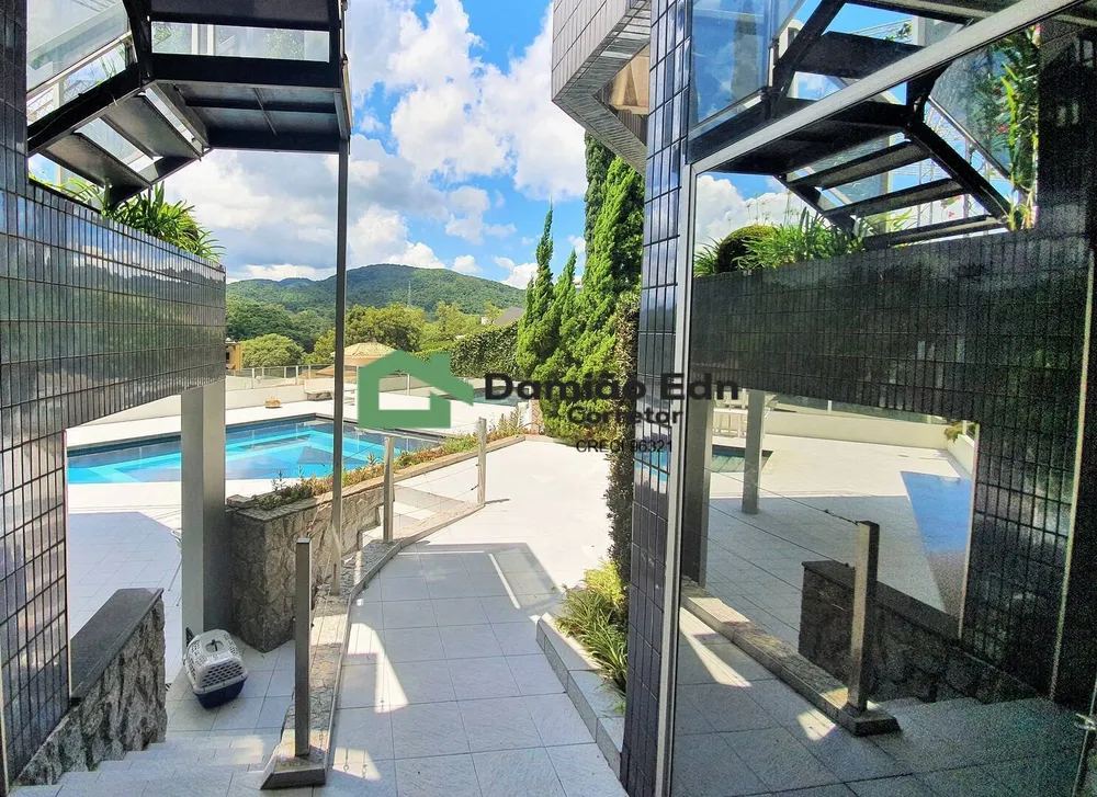 Casa, 5 quartos, 1080 m² - Foto 2
