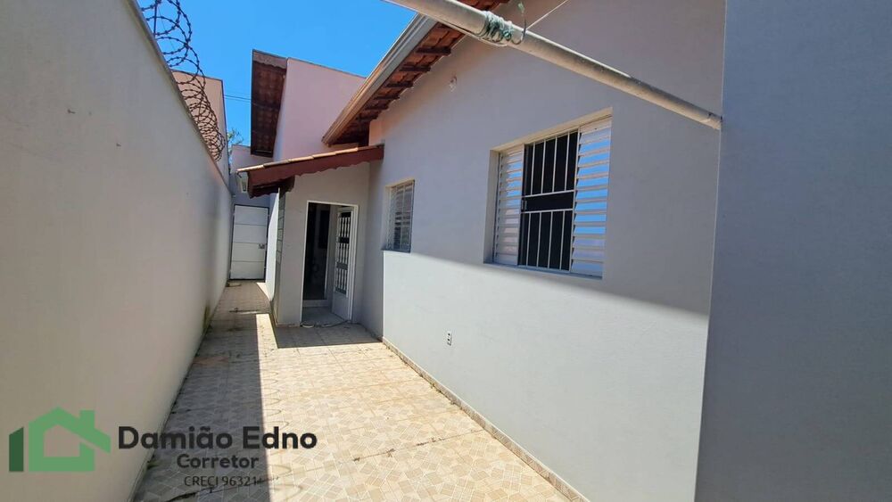 Casa à venda com 3 quartos, 150m² - Foto 3