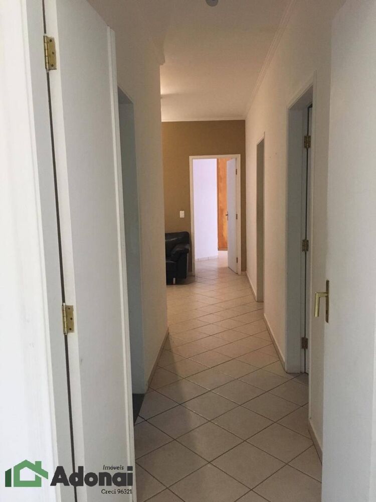 Casa para alugar com 4 quartos, 270m² - Foto 13