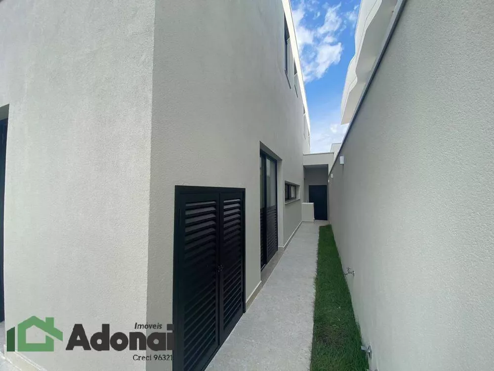 Casa à venda com 3 quartos, 280m² - Foto 3