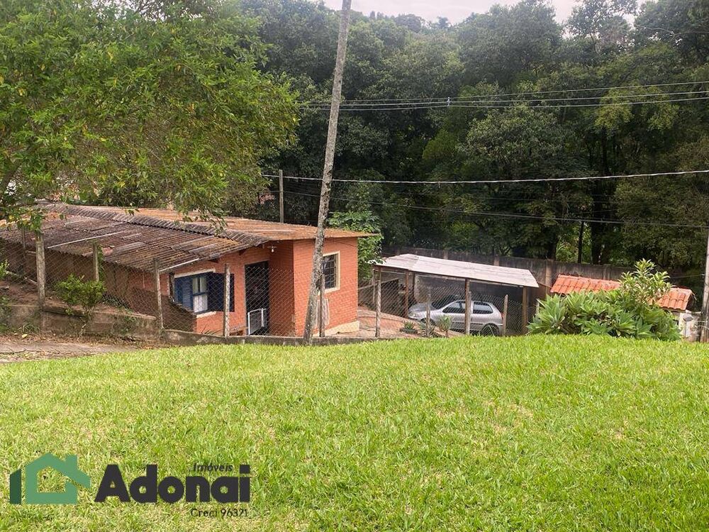 Chácara à venda com 4 quartos, 700m² - Foto 2