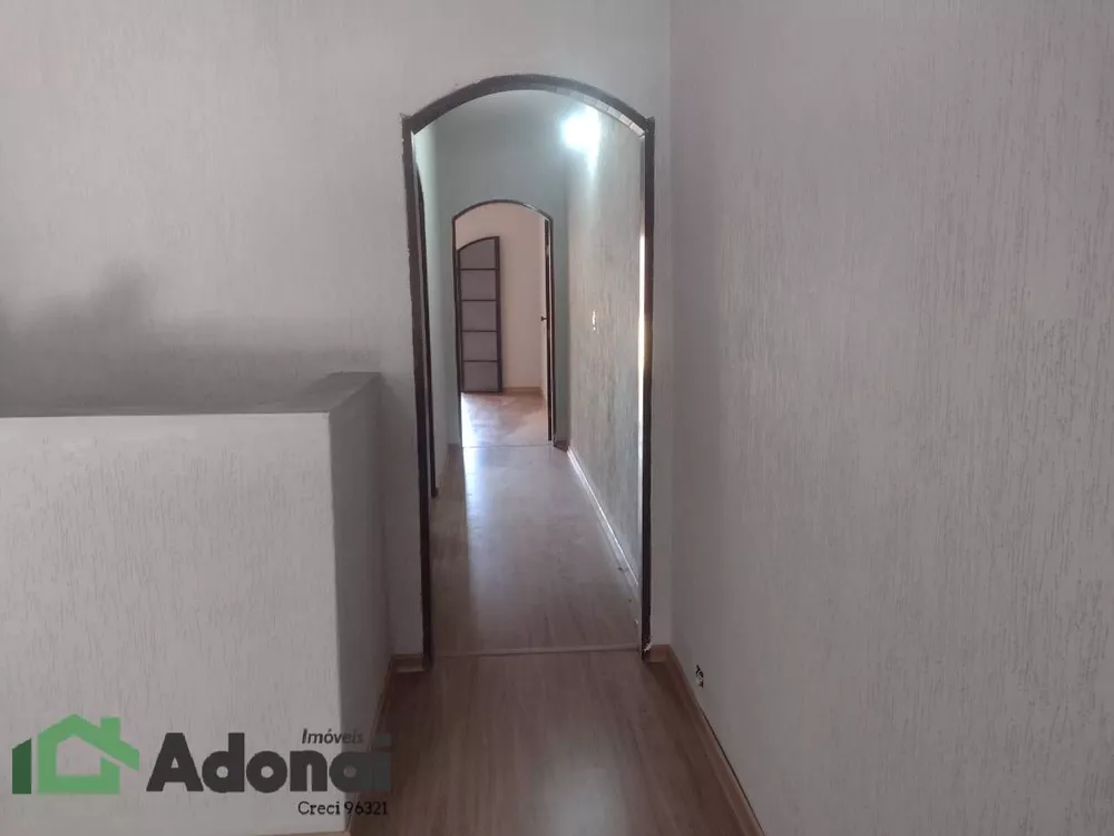 Casa à venda com 2 quartos, 125m² - Foto 4