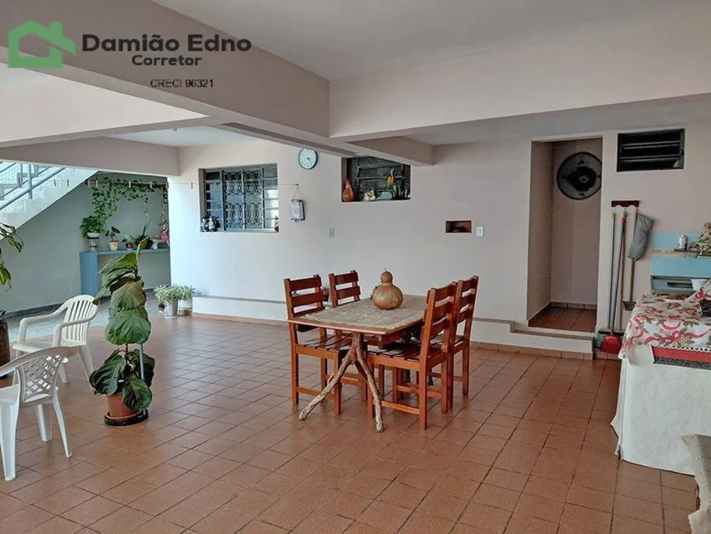 Casa, 3 quartos, 234 m² - Foto 8