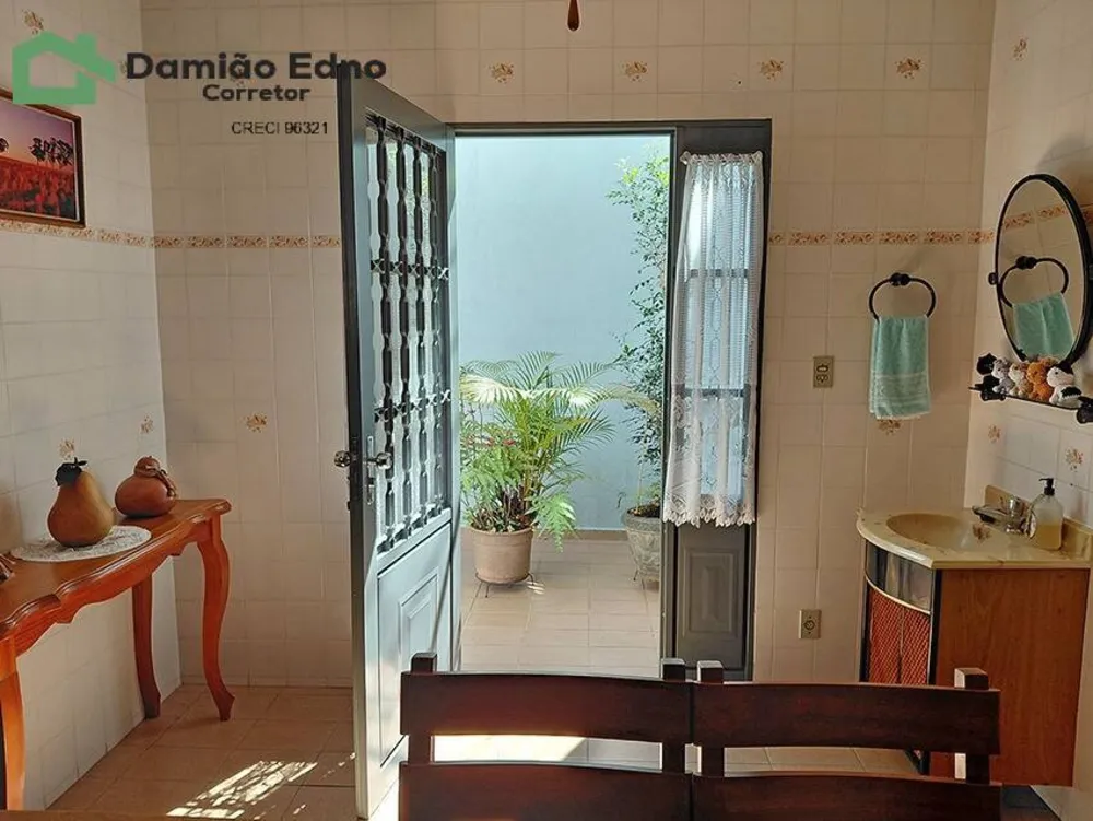 Casa, 3 quartos, 234 m² - Foto 17