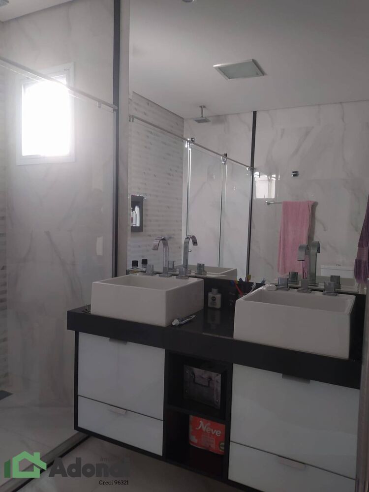 Casa, 3 quartos, 224 m² - Foto 4