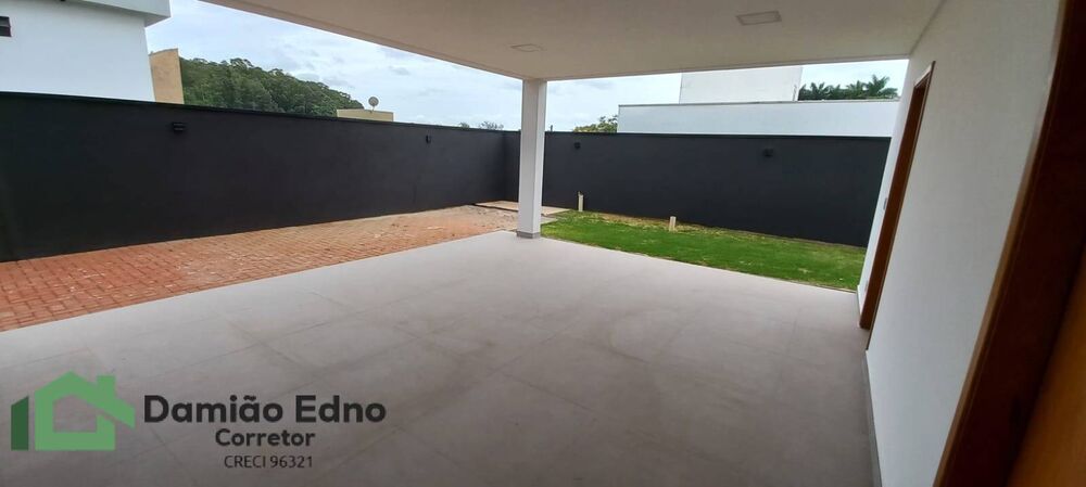 Casa à venda com 3 quartos, 208m² - Foto 7