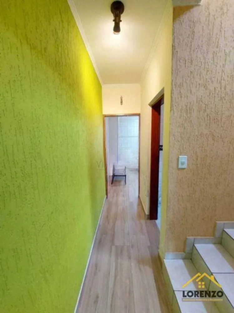 Sobrado à venda com 2 quartos, 218m² - Foto 4