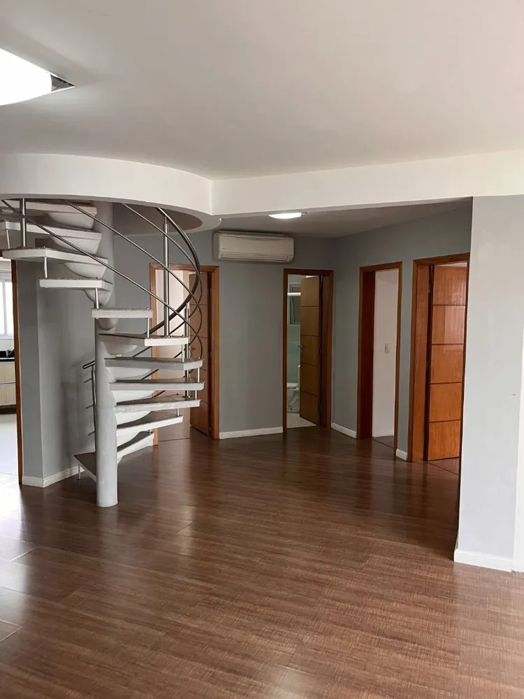 Cobertura, 3 quartos, 254 m² - Foto 1