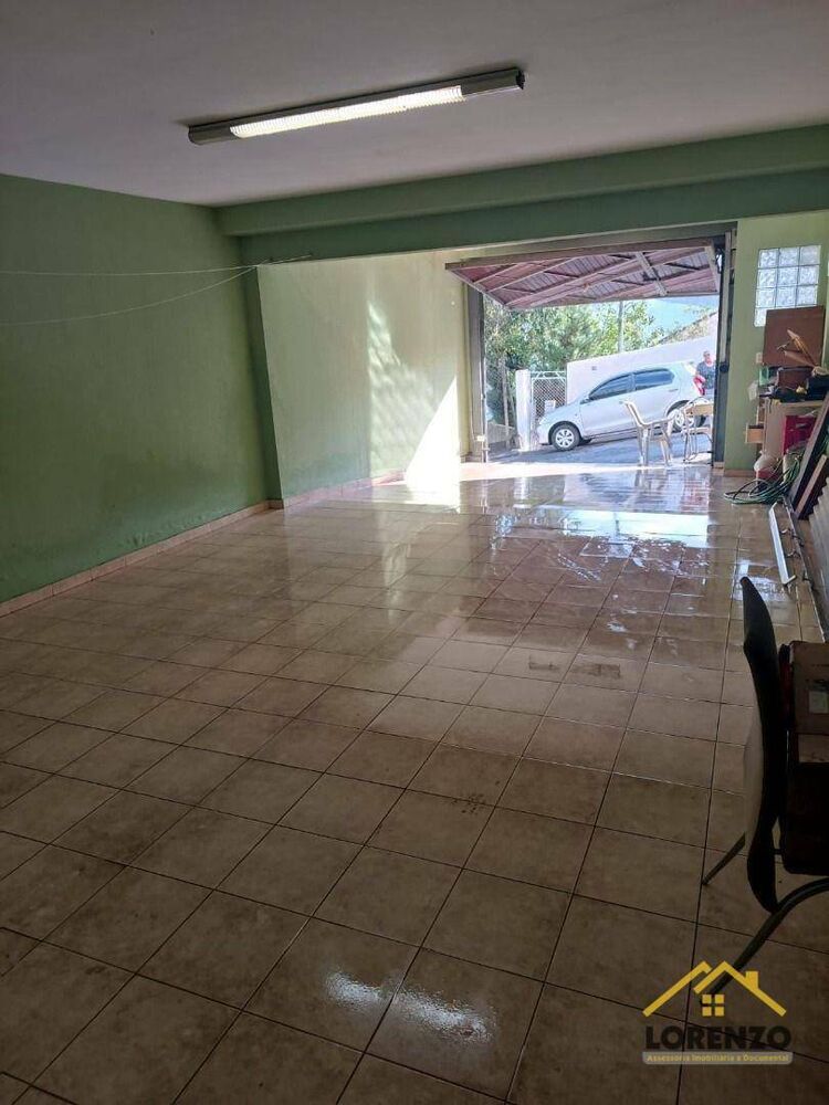 Casa à venda com 2 quartos, 157m² - Foto 1