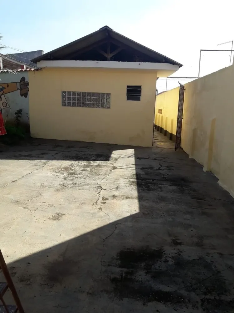 Casa, 2 quartos, 200 m² - Foto 1
