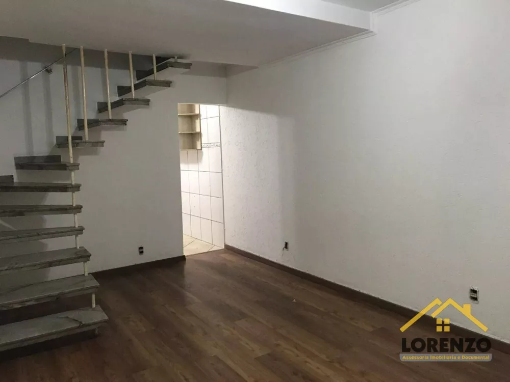 Sobrado à venda com 2 quartos, 106m² - Foto 1