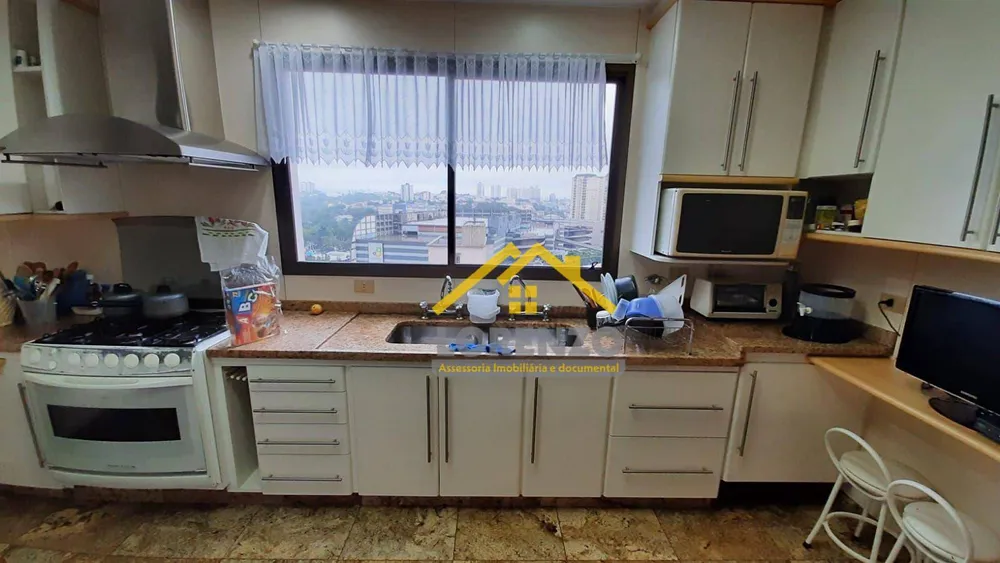 Apartamento, 4 quartos, 189 m² - Foto 2