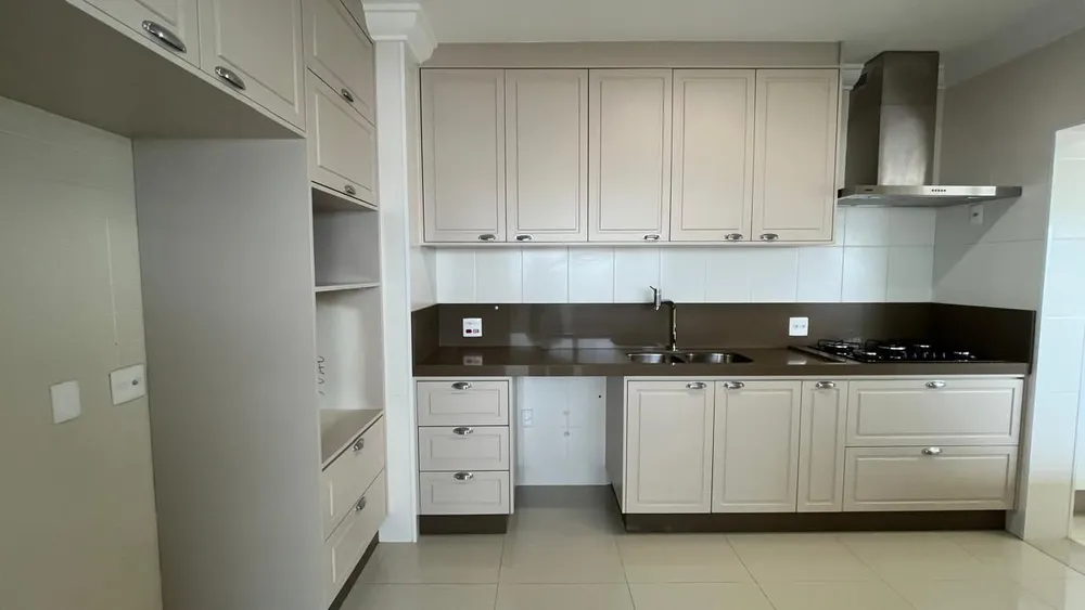 Cobertura, 3 quartos, 255 m² - Foto 6