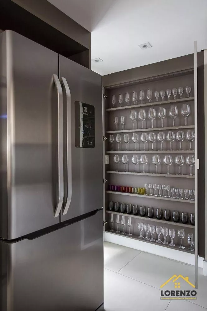 Apartamento, 3 quartos, 254 m² - Foto 1