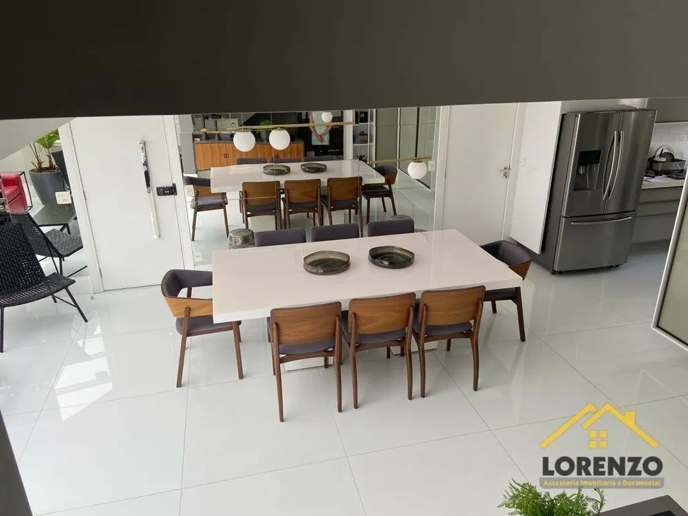 Cobertura, 3 quartos, 228 m² - Foto 4
