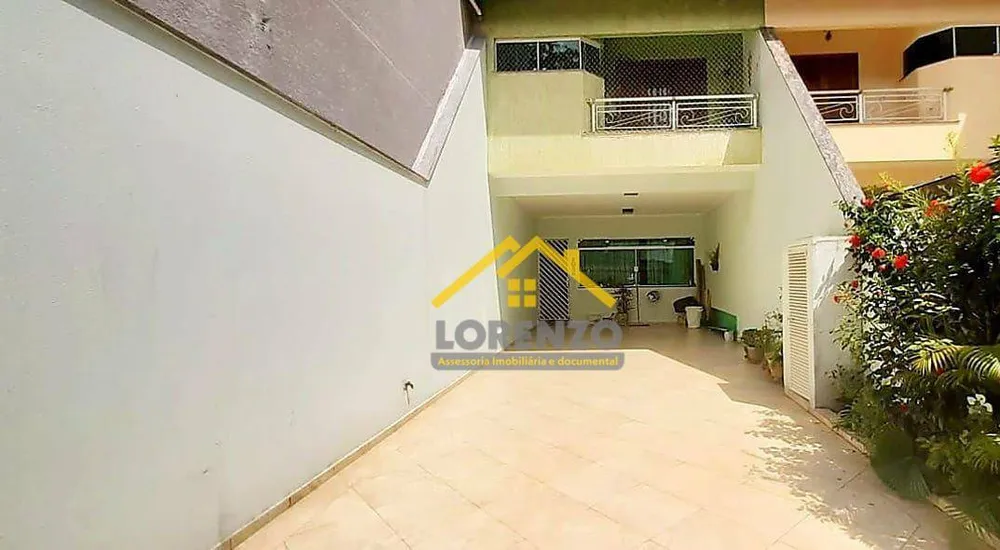 Sobrado, 4 quartos, 240 m² - Foto 1