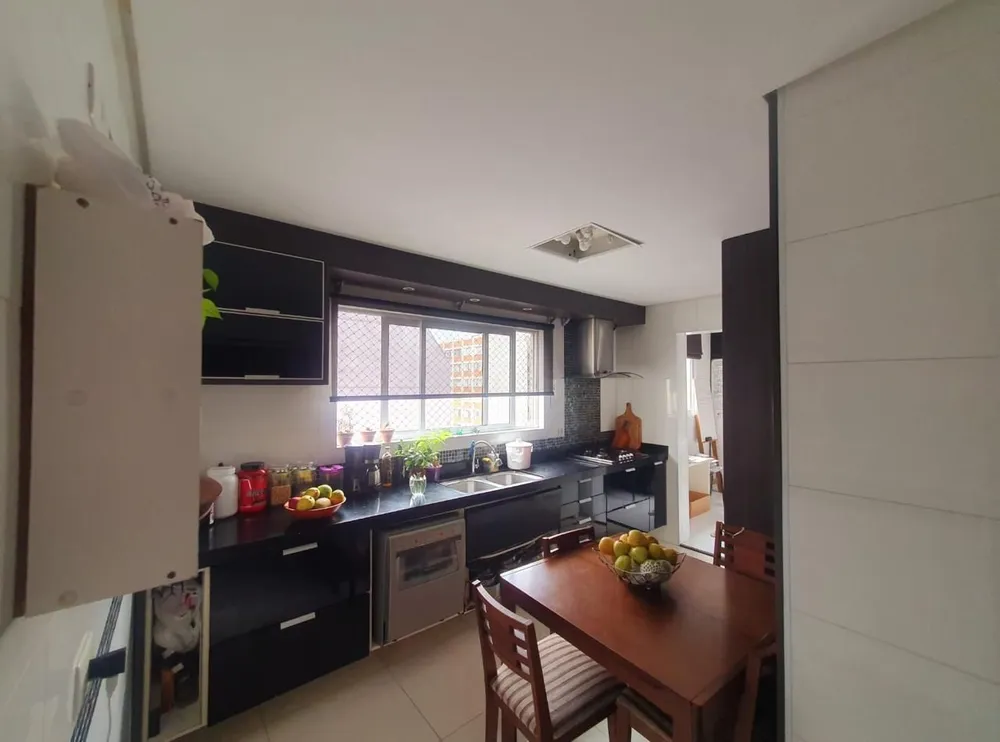 Cobertura, 3 quartos, 270 m² - Foto 1