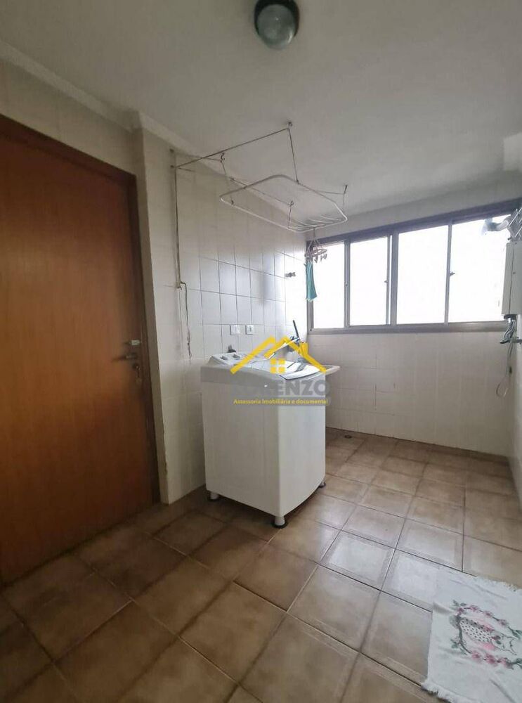 Apartamento à venda com 3 quartos, 143m² - Foto 5